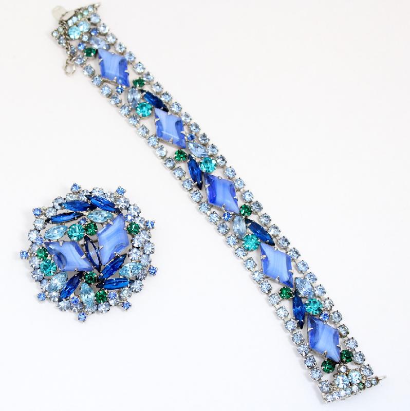 Front view of Blue Diamond Striped Bracelet Flat Push In
