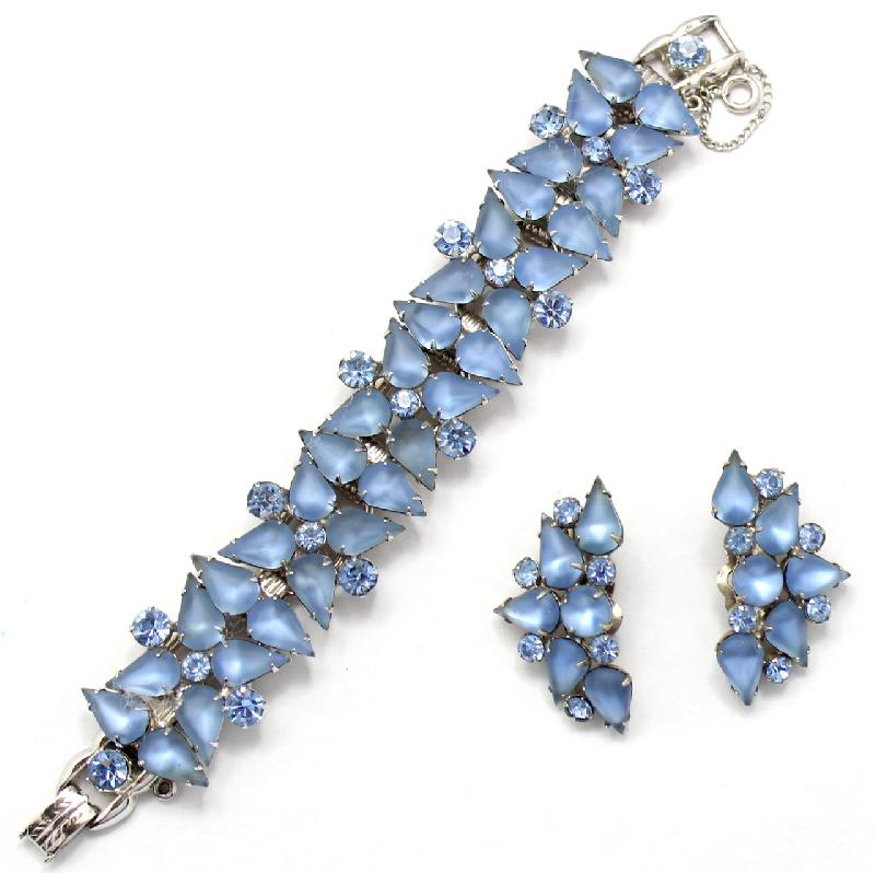 Front view of Blue Pear Frosted Earrings Clip
