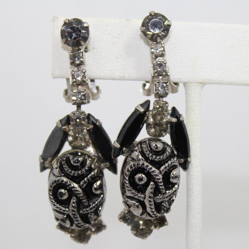 Front view of Hematite Cabochons Molded/Cut Earrings Clip