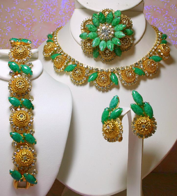 Front view of Green Navettes Necklace