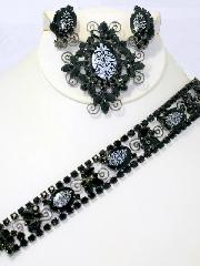 Black (jet) Dentelle Painted (hand/Transfer) Pin Pendant