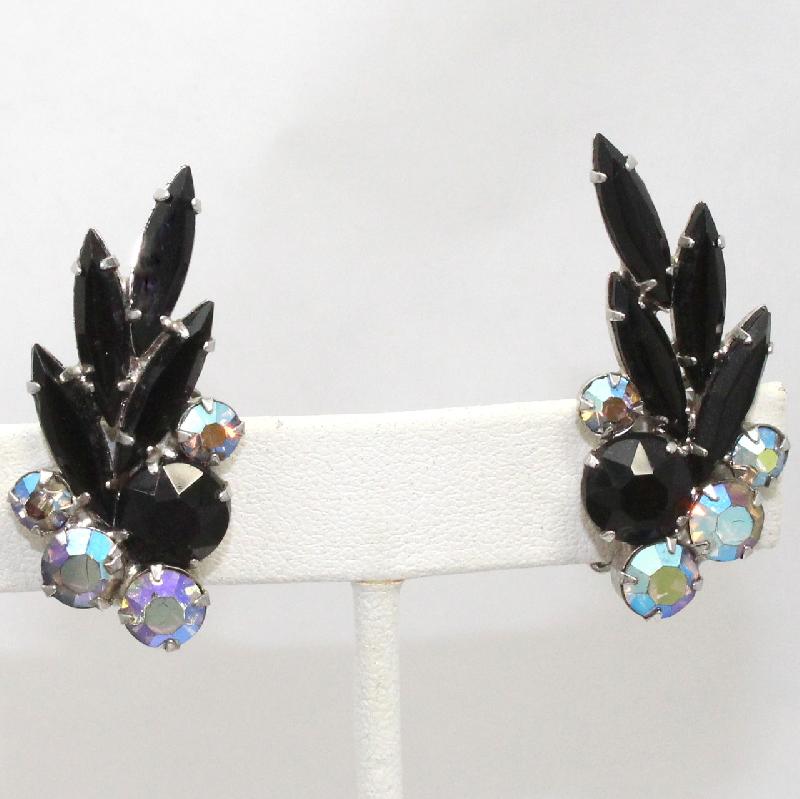 Front view of Black (jet) Navettes Earrings Clip