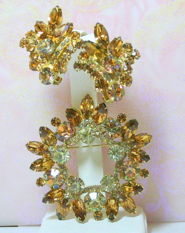 Front view of Topaz Navettes Brooch