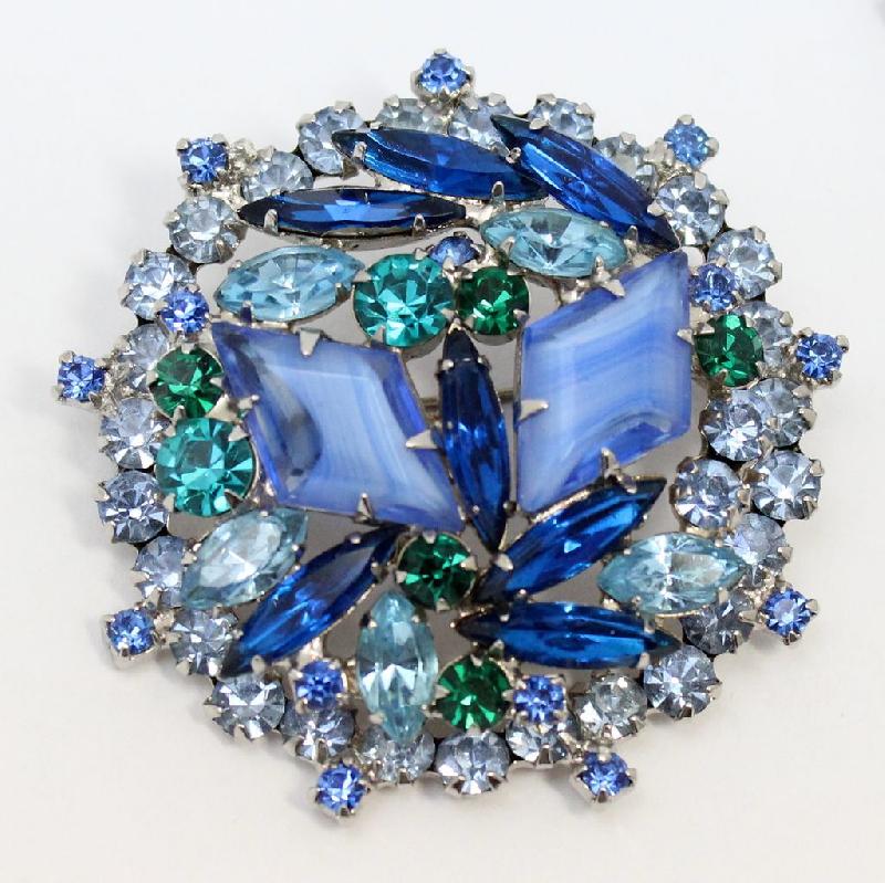 Front view of Blue Diamond Givre Brooch