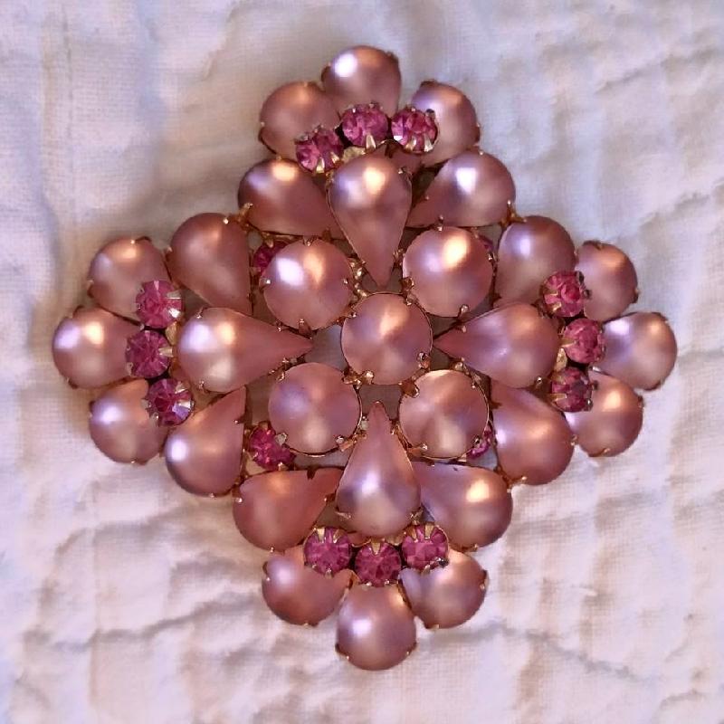Front view of Pink Pear Frosted Brooch