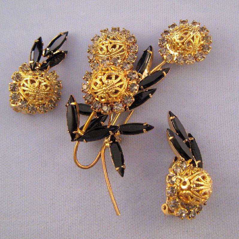 Front view of Black (jet) Navettes Brooch