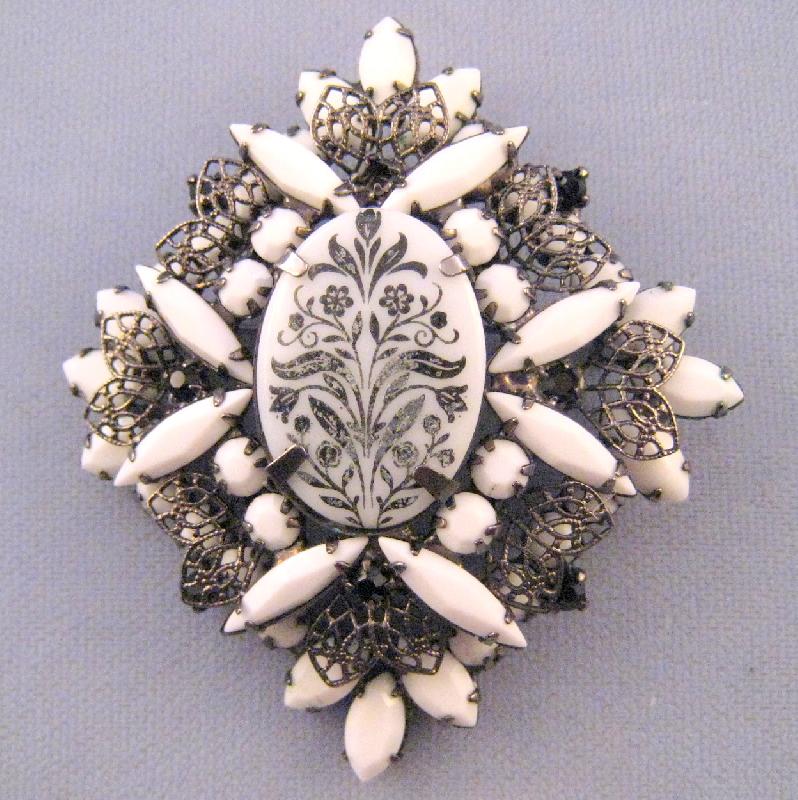 Front view of White (chalk Or Milk) Navettes Painted (hand/Transfer) Brooch