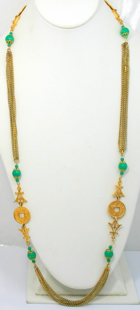 Front view of Green Necklace