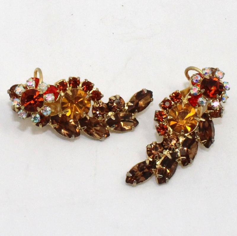 Front view of Topaz Navettes Earrings Clip