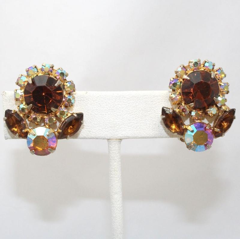 Front view of Topaz Navettes Earrings Clip