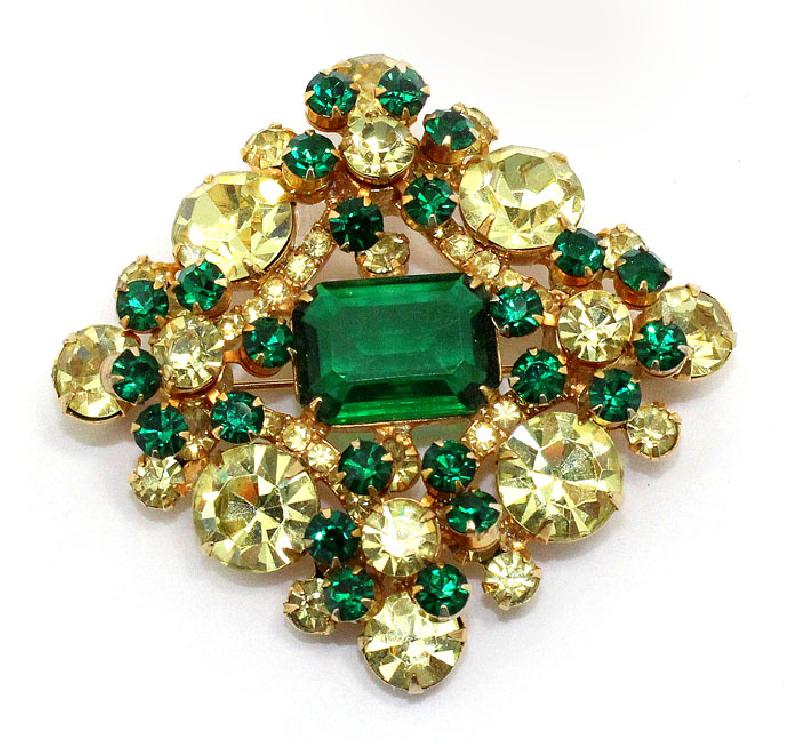 Front view of Green Emerald Cut Brooch