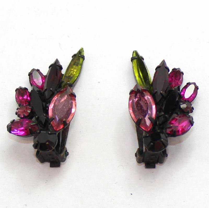Front view of Pink Navettes Earrings Clip