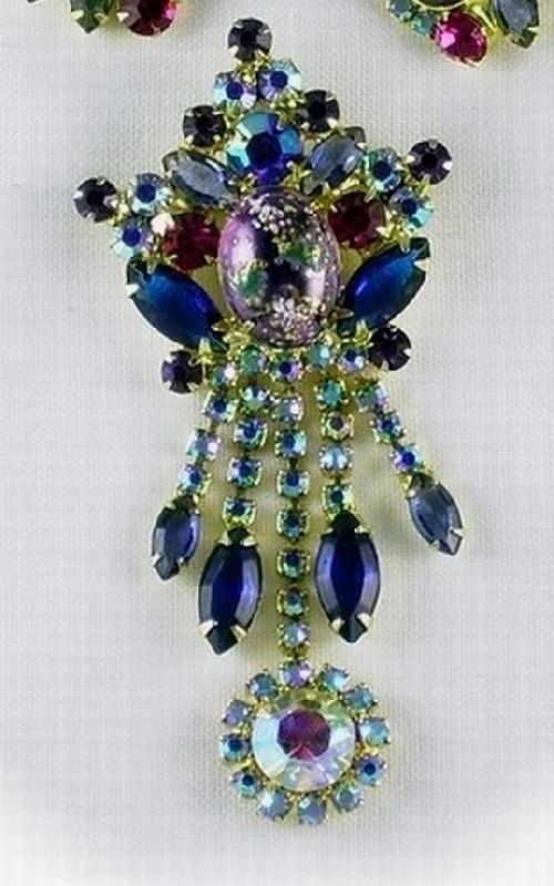 Front view of Blue Cabochons Painted (hand/Transfer) Pin Pendant