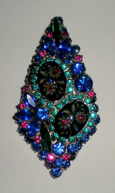 Front view of Blue Cabochons Molded/Cut Pin Pendant