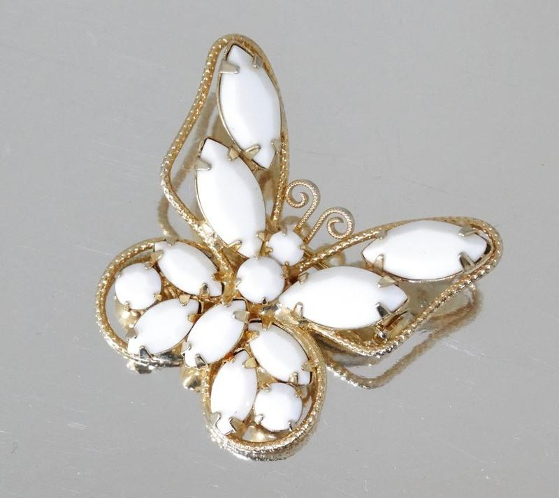 Front view of White (chalk Or Milk) Navettes Brooch