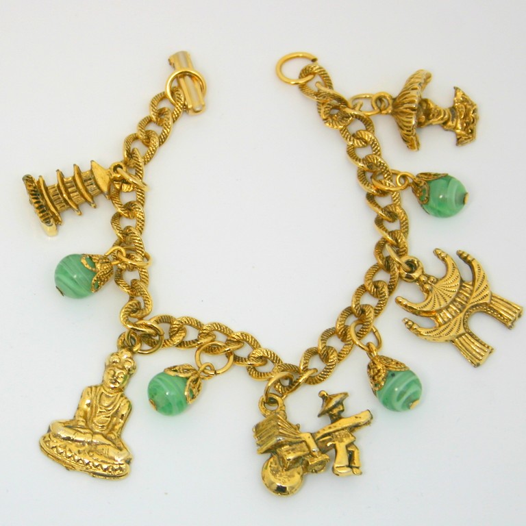 Front view of Green Chatons Only Bracelet Charm