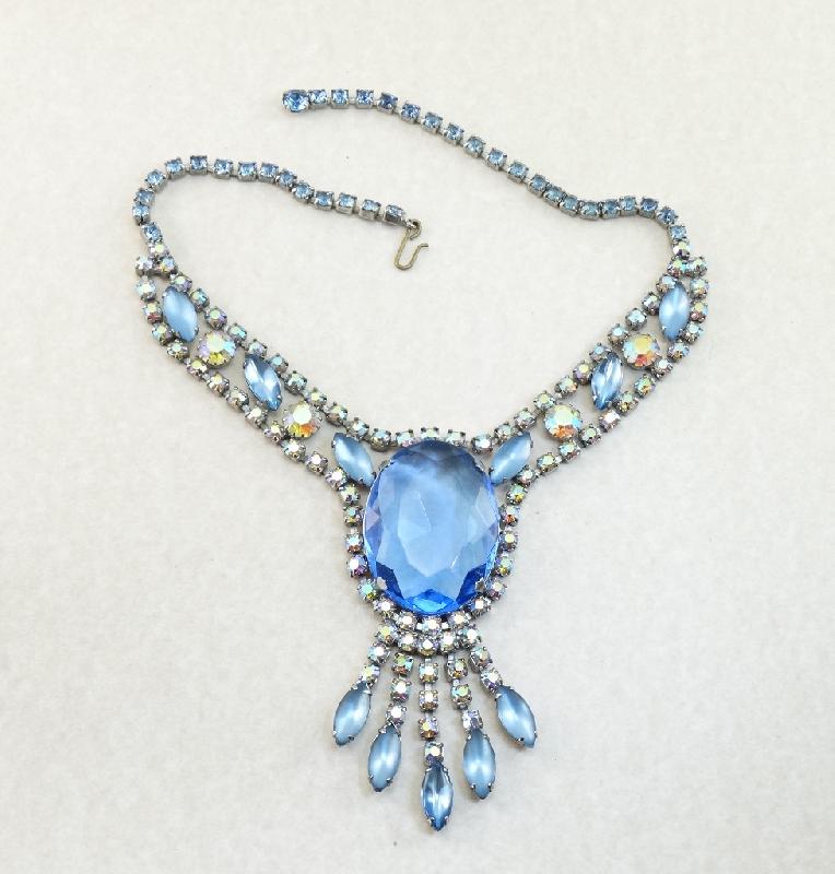 Front view of Blue Oval Necklace