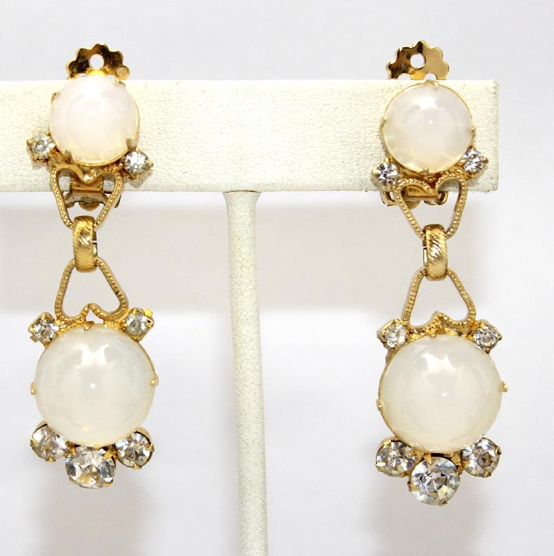 Front view of Clear Cabochons Earrings Clip