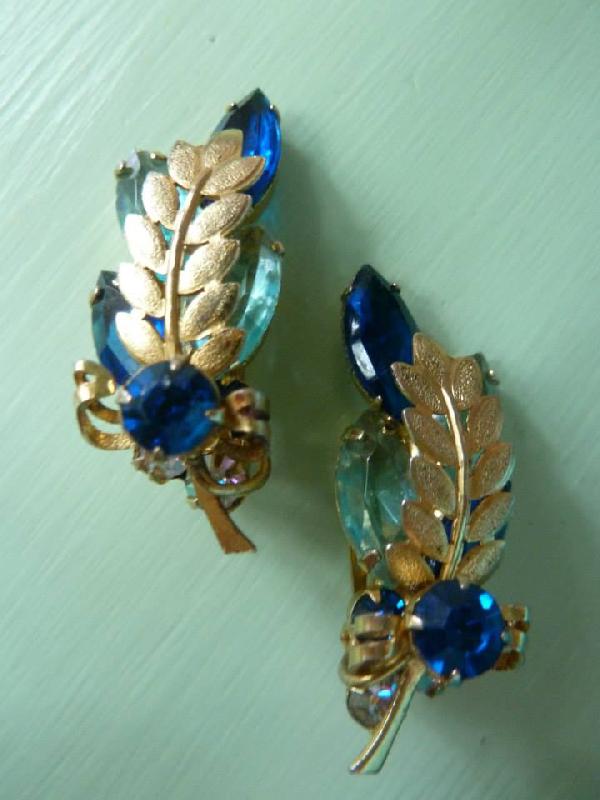 Front view of Blue Navettes Earrings Clip