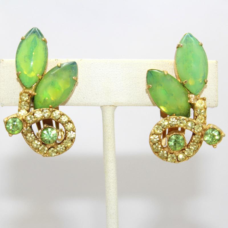 Front view of Green Navettes Earrings Clip