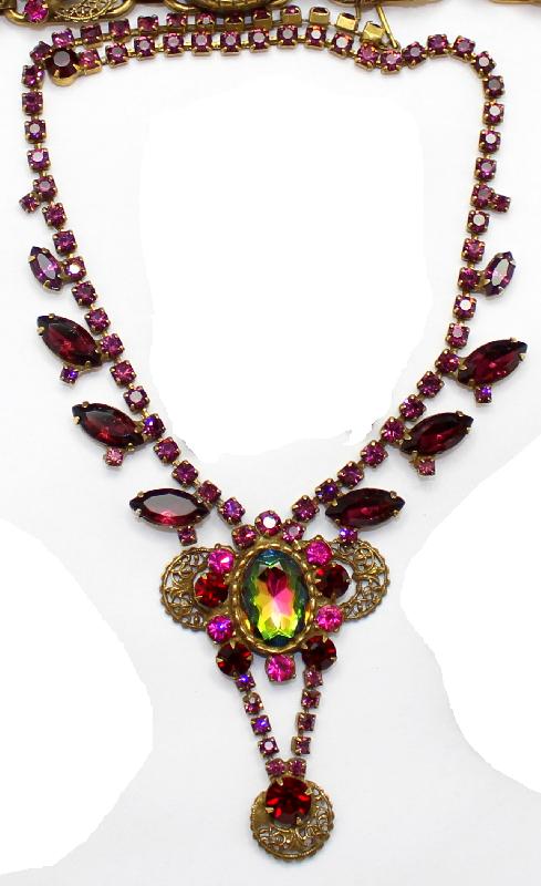 Front view of Purple (cardinal) Oval Multi-Color/Shaded Necklace