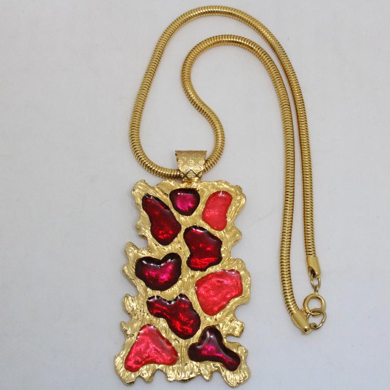 Front view of Red Pendant