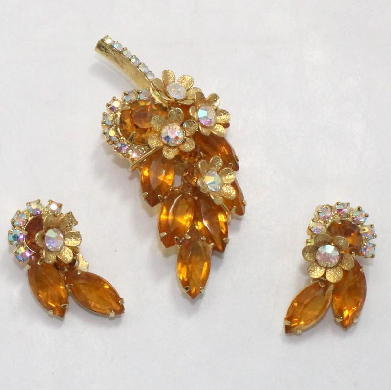 Front view of Topaz Navettes Brooch