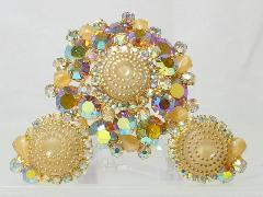 AB Birthday Cake Molded/Cut Brooch