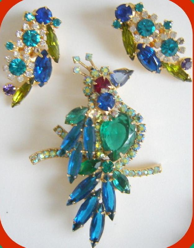 Front view of Blue Pear Brooch