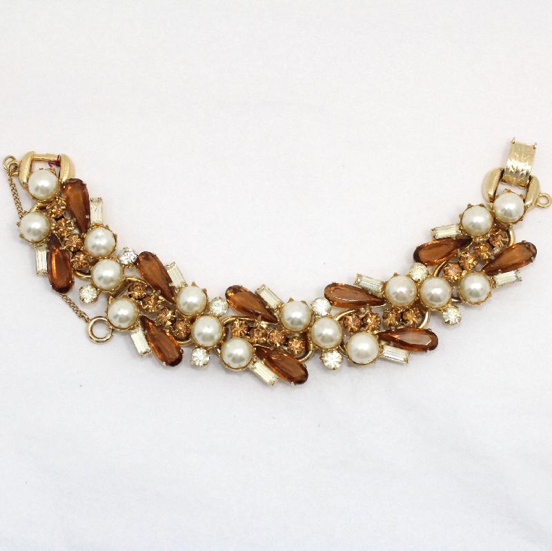 Front view of Topaz Pear Pearl Bracelet 5 Link