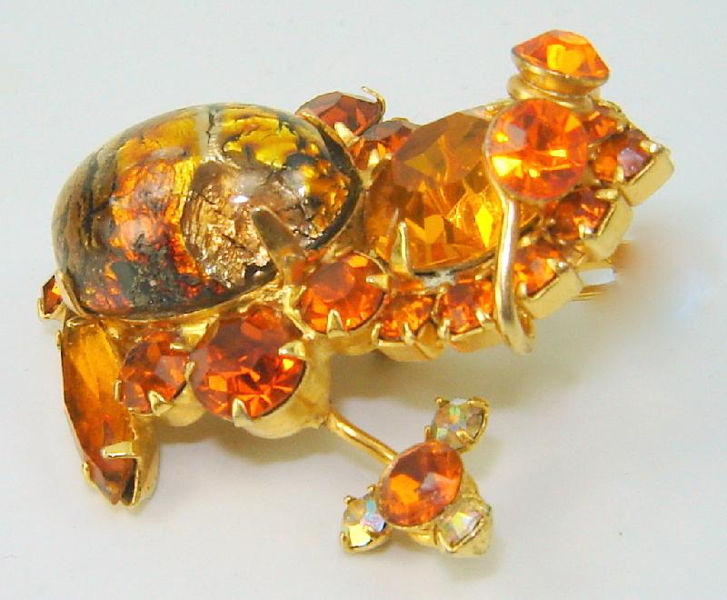 Front view of Topaz Cabochons Multi-Color/Shaded Brooch