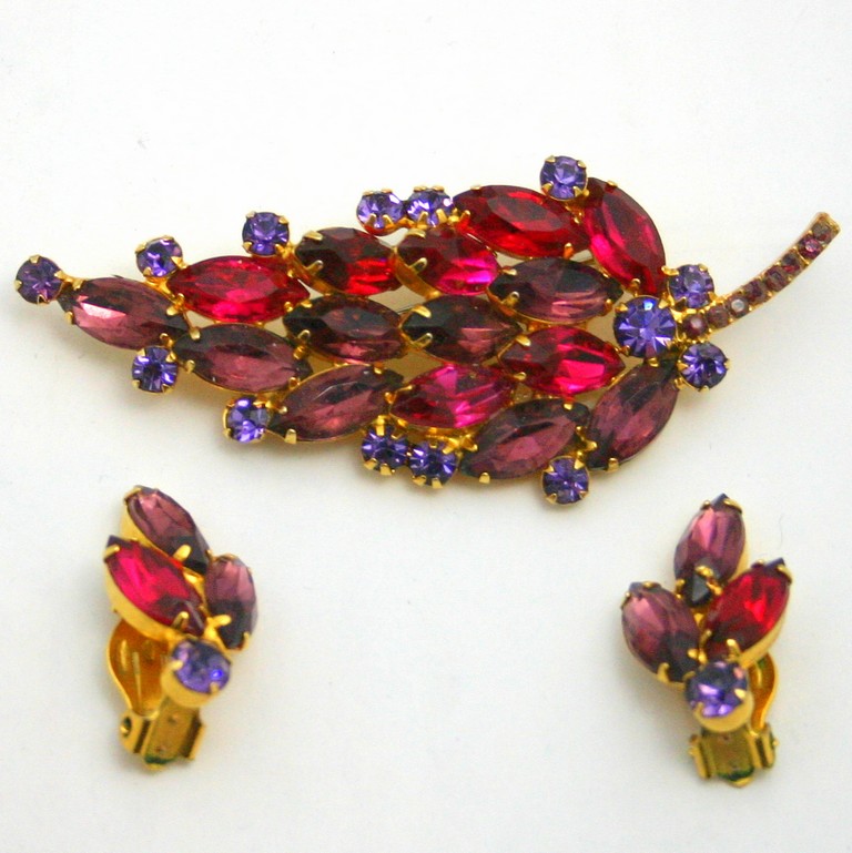 Front view of Purple (cardinal) Navettes Brooch
