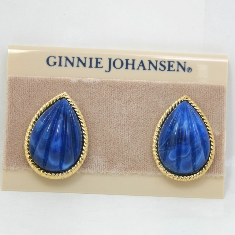 Front view of Blue Cabochons Molded/Cut