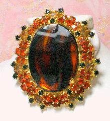 Topaz Oval Striped Brooch