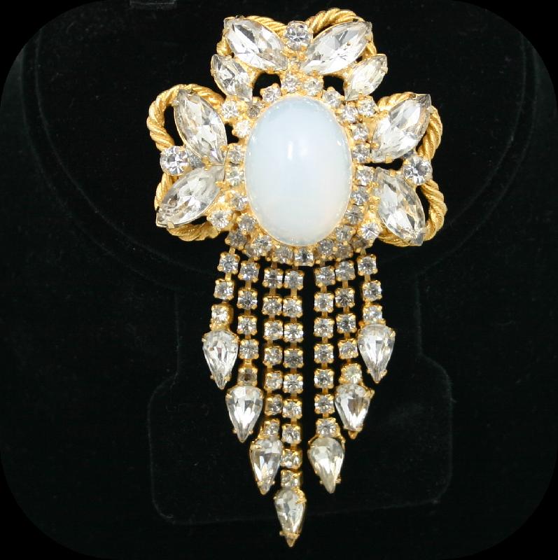 Front view of Clear Cabochons Brooch