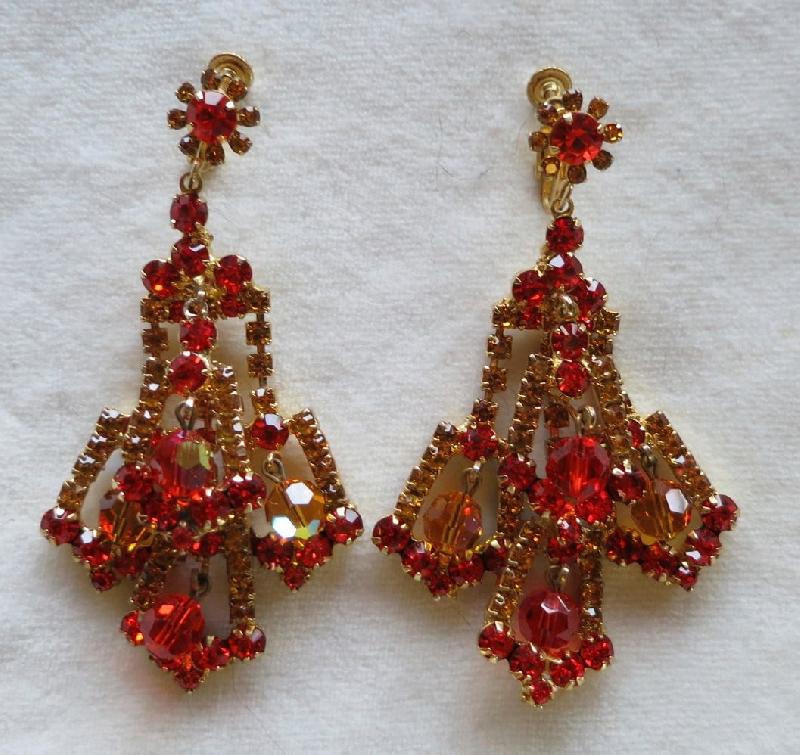 Front view of Topaz Chatons Only Earrings Screw