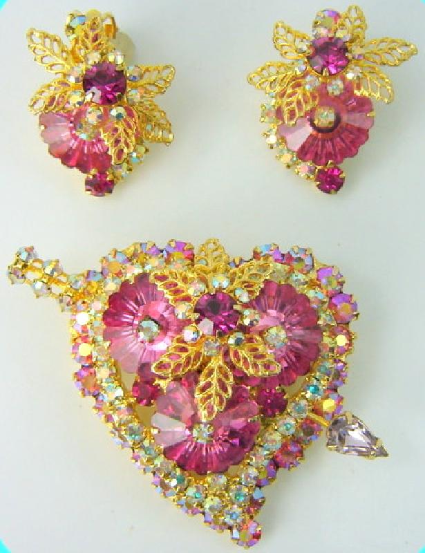 Front view of Pink Pear Rivoli/Margarita Brooch