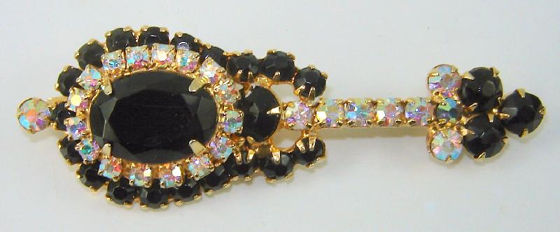 Front view of Black (jet) Oval Brooch
