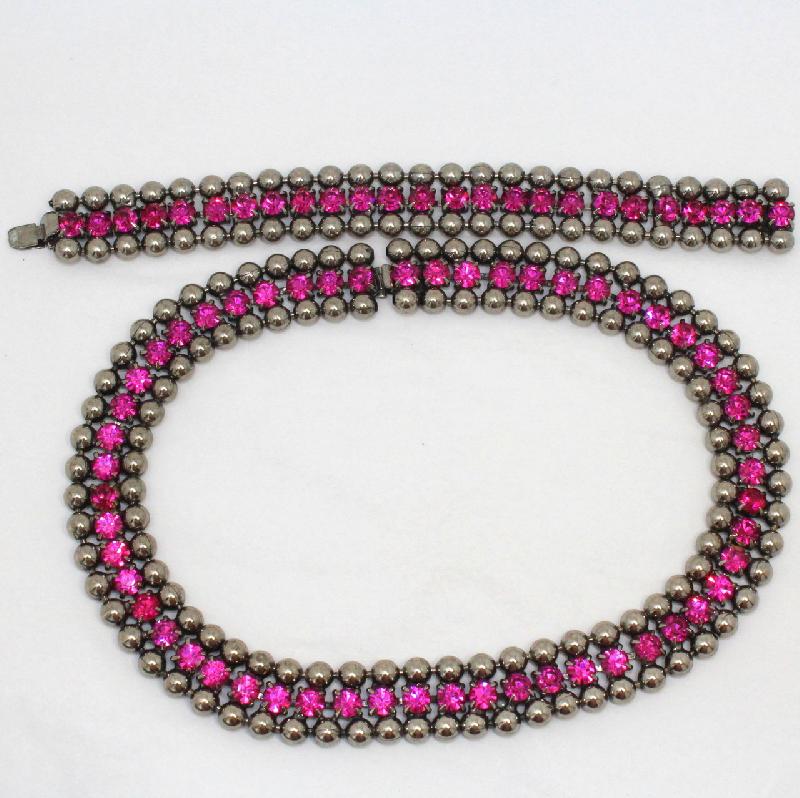 Front view of Pink Chatons Only Bracelet Flat Push In