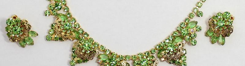 Front view of Green Navettes Earrings Clip