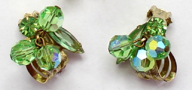 Front view of Green Navettes Earrings Clip