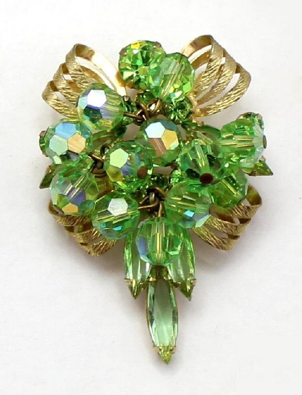 Front view of Green Navettes Pin Pendant