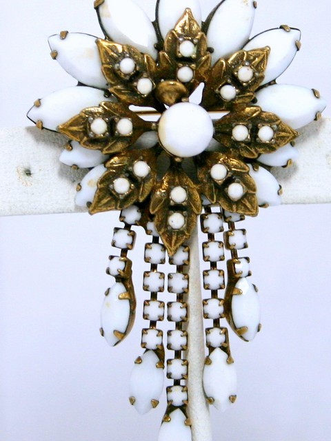 Front view of White (chalk Or Milk) Navettes Brooch