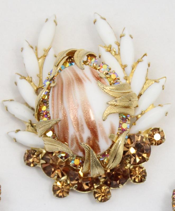 Front view of White (chalk Or Milk) Cabochons Striped Brooch