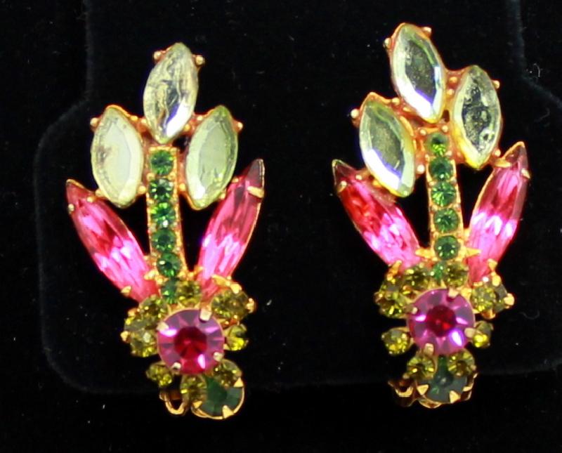 Front view of Green Navettes Earrings Clip