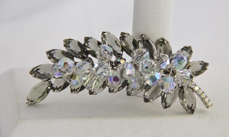Front view of Gray (black Diamond) Navettes Brooch