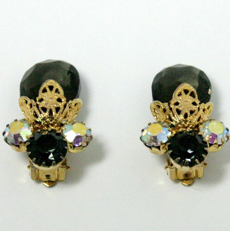 Front view of Black (jet) Chatons Only Earrings Clip