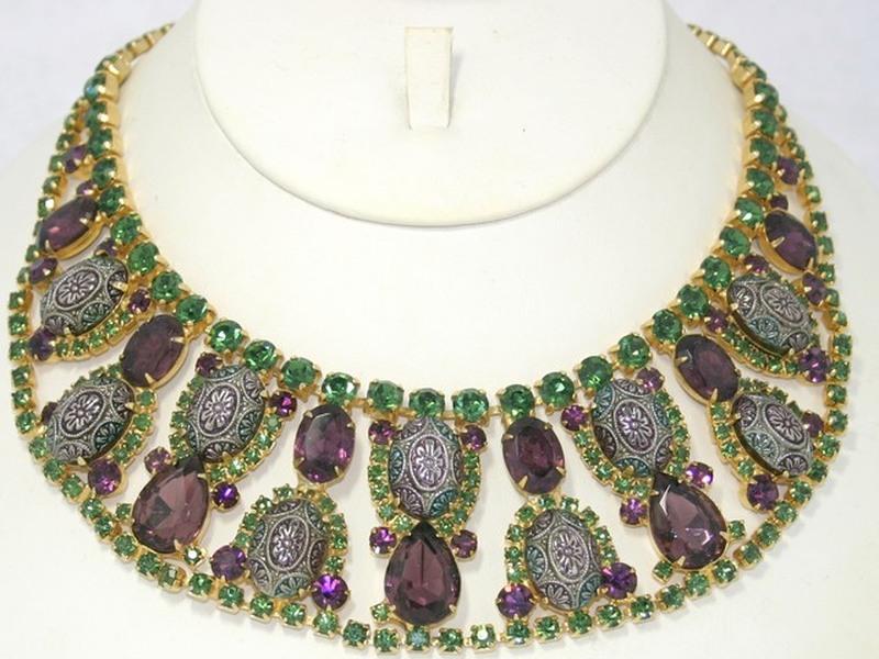 Front view of Purple (cardinal) Cabochons Molded/Cut Necklace