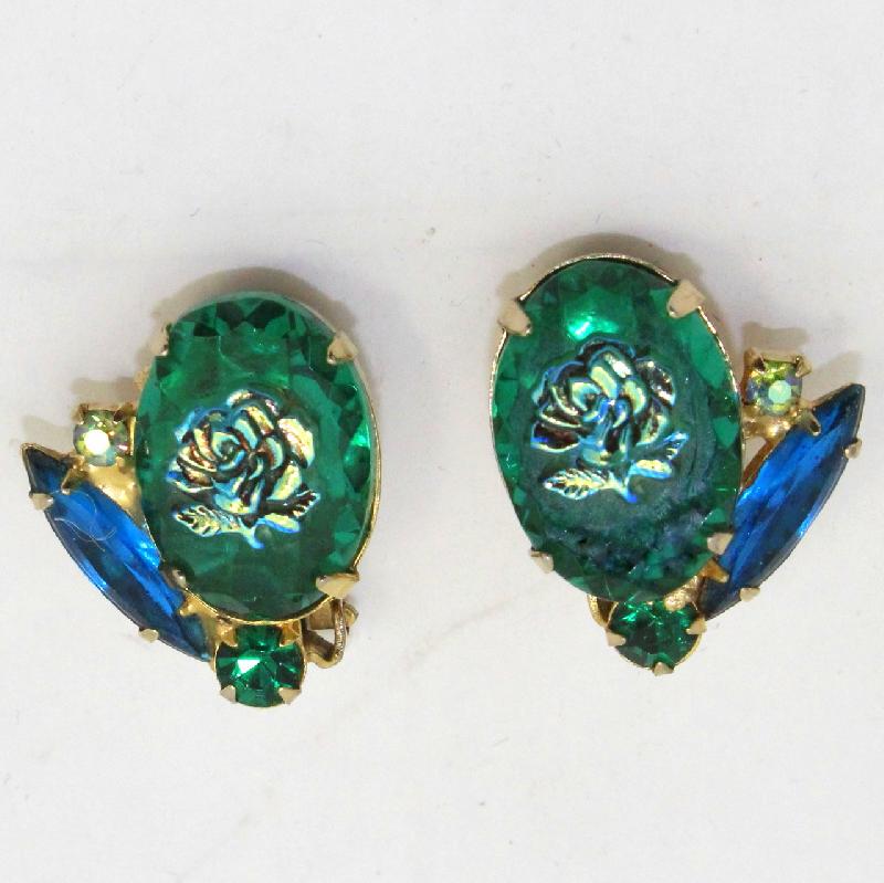 Front view of Green Navettes Earrings Clip