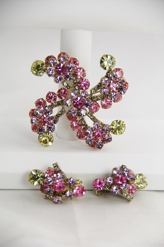 Front view of Pastel Chatons Only Brooch